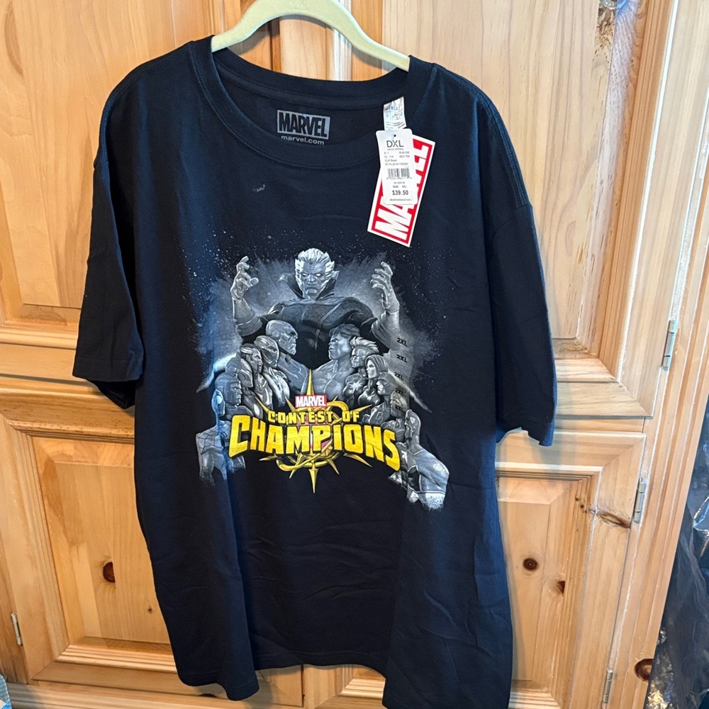 Marvel Champions Graphic Black Tee